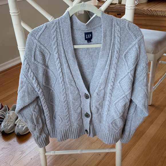 GAP Sweaters - GAP Women's Light Gray Cable Knit Cardigan